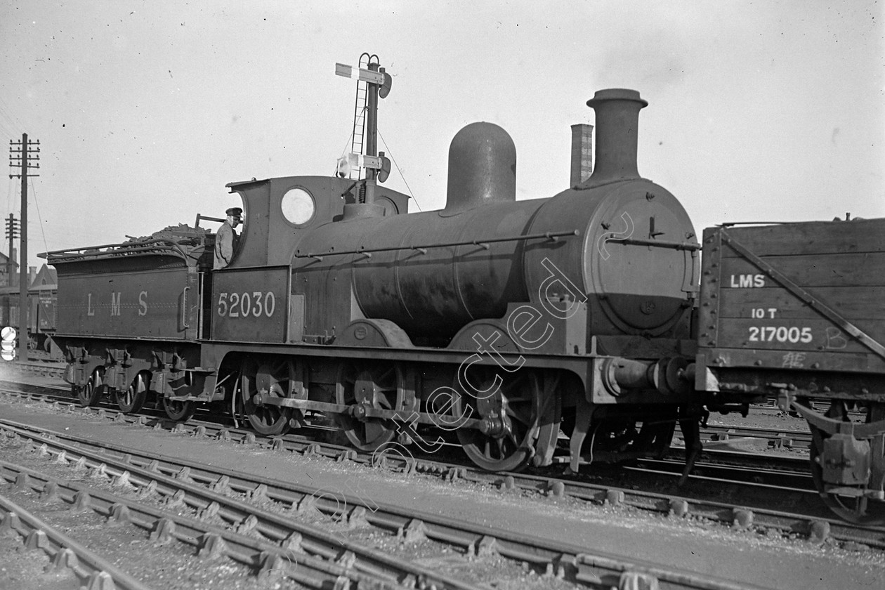 WD0807 
 ENGINE CLASS: Lancashire and Yorkshire ENGINE NUMBER: 52030 LOCATION: Patricroft DATE: 17 May 1948 COMMENTS: 
 Keywords: 17 May 1948, 52030, Cooperline, Lancashire and Yorkshire, Patricroft, Steam, WD Cooper, locomotives, railway photography, trains